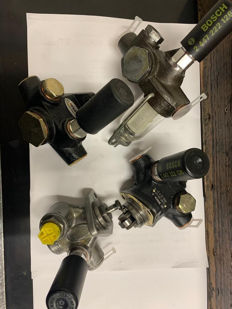 Te koop: BOSCH opvoerpompjes voor A of P pomp, Ophalen, Zo goed als nieuw, Motor en Techniek