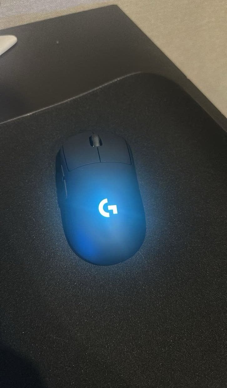 Logitech G PRO 2 LIGHTSPEED Gaming muis Zwart, Computers en Software, Ophalen, Zo goed als nieuw, Gaming muis