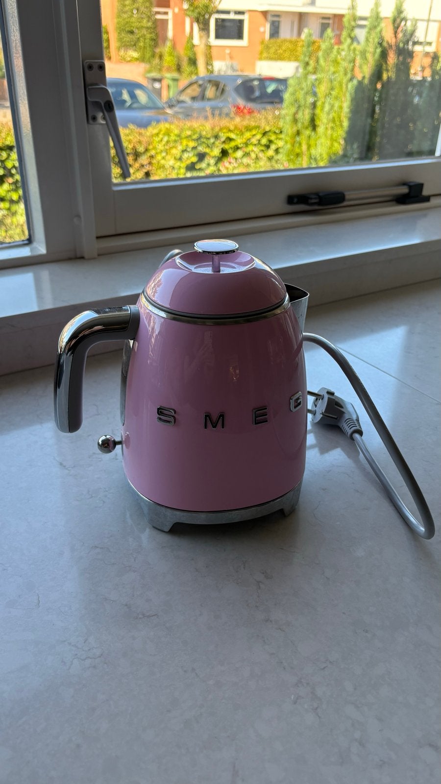 Smeg waterkoker roze, Witgoed en Apparatuur, Minder dan 1 liter, Ophalen, Zo goed als nieuw
