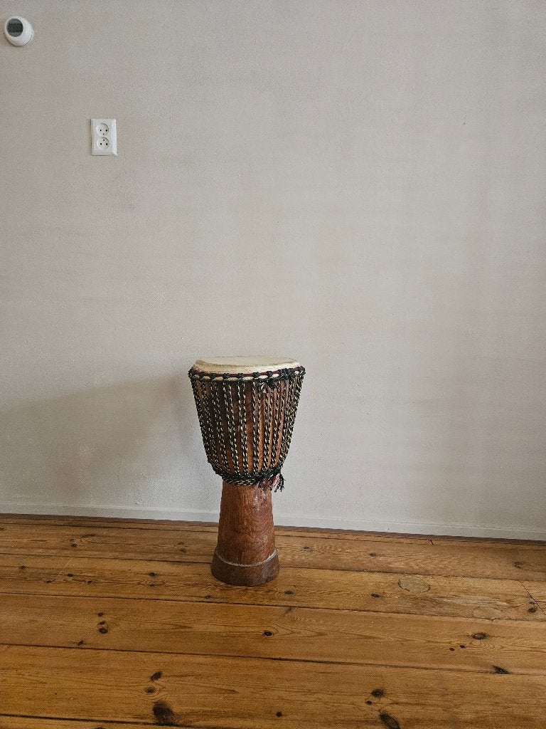 djembee, Ophalen, Zo goed als nieuw, Melodische percussie
