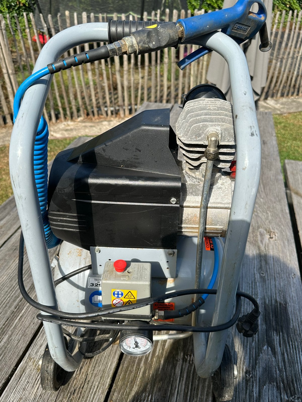 Mobiele compressor Creemers 105/10 - gebruikt, Ophalen, Gebruikt, 6 tot 10 bar, Minder dan 200 liter/min