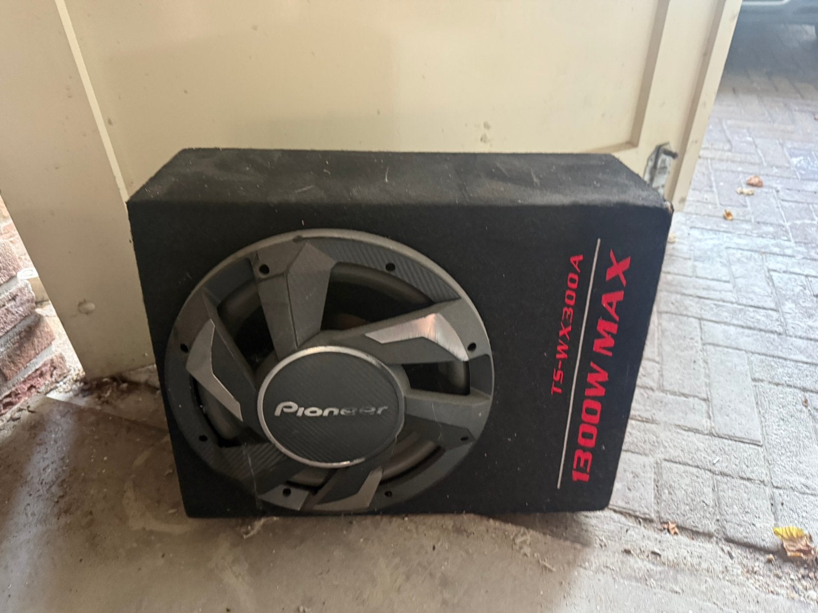 Pioneer TS-WX300A Active autosubwoofer 30 cm - 350 W, Ophalen of Verzenden, Zo goed als nieuw