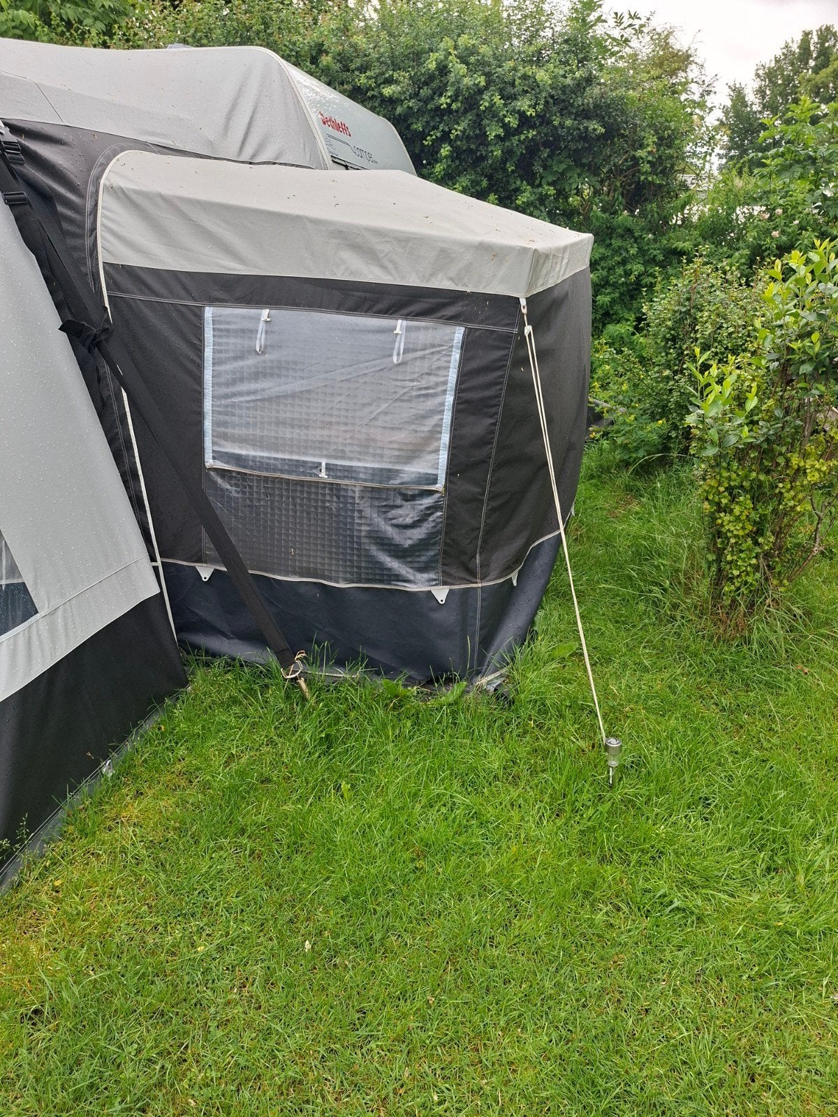 Uitbouw tent, Ophalen, Gebruikt, Tot en met 2