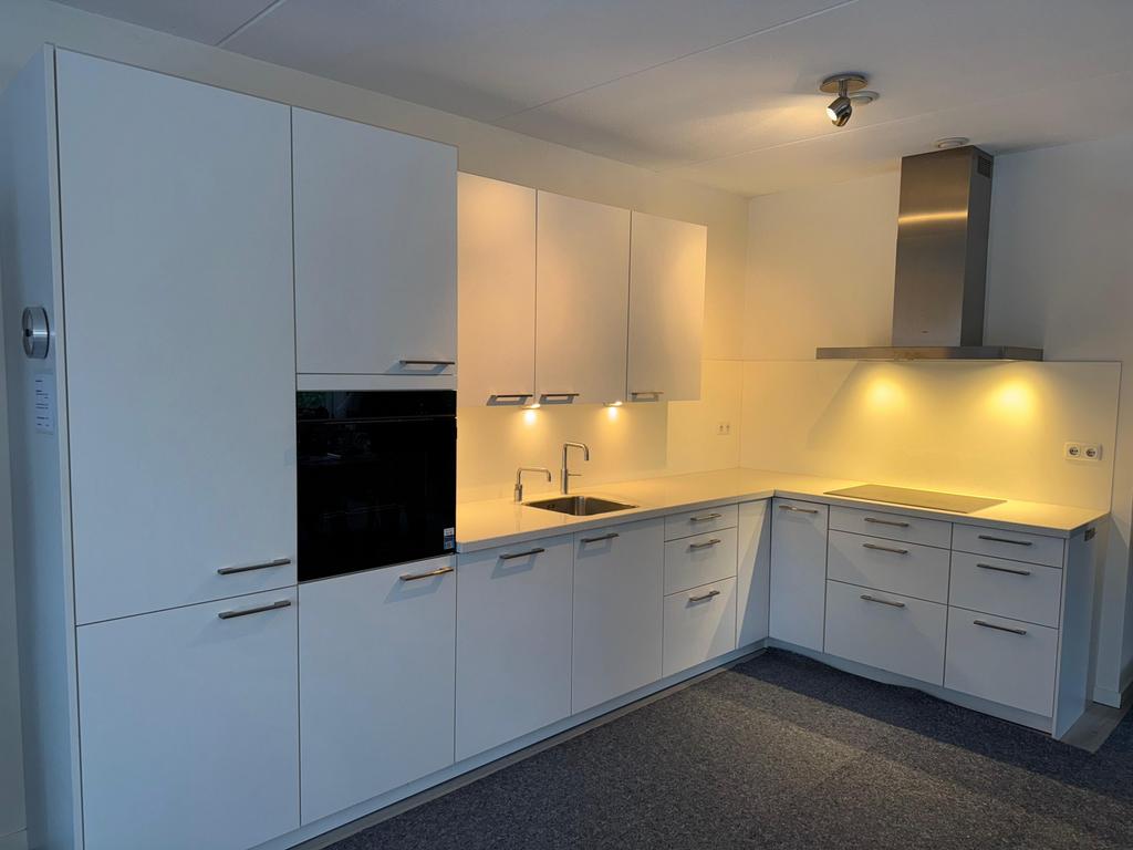 Nette SieMatic Hoekkeuken Topconditie + Siemens GEDEMONTEERD, Huis en Inrichting, Wit, Hoekkeuken, Graniet of Steen, Ophalen of Verzenden