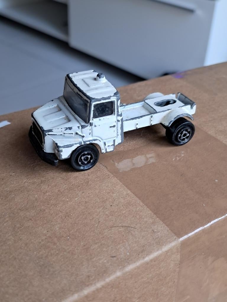 Majorette Scania vrachtwagen trekker wit bespeeld, Hobby en Vrije tijd, Modelauto's | Overige schalen, Ophalen of Verzenden, Gebruikt