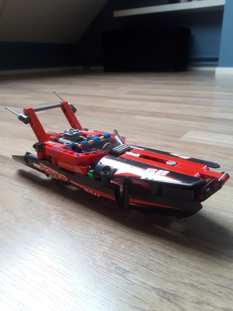 Lego Technic 42089 Power Boat, Ophalen of Verzenden, Zo goed als nieuw, Complete set, Lego