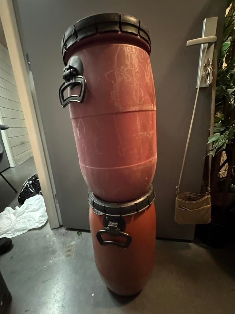 2 tonnen, Minder dan 75 liter, Ophalen, Zo goed als nieuw