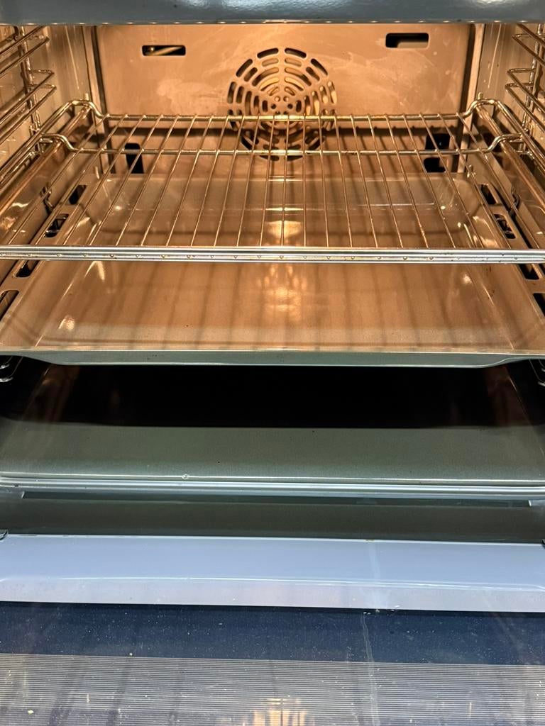 Luxe Bosch Fornuis keramisch met 4 zones 60x60 cm, Hete lucht, Fornello Esperta, Ophalen of Verzenden, Zo goed als nieuw
