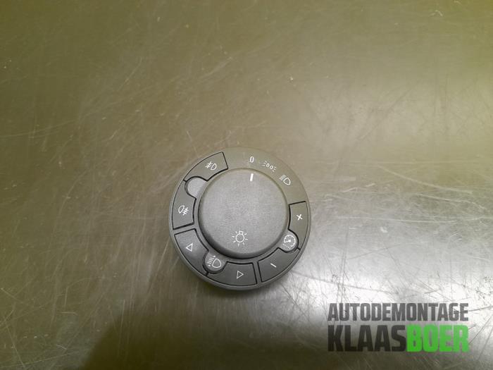 Licht Schakelaar van een Opel Corsa, Gebruikt, -, -, Opel