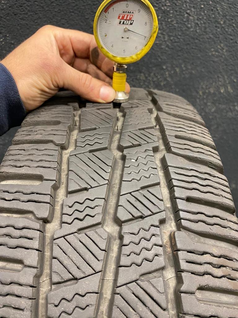 VW Transport/Caravelle Banden 215/65R16C, Ophalen of Verzenden, Gebruikt