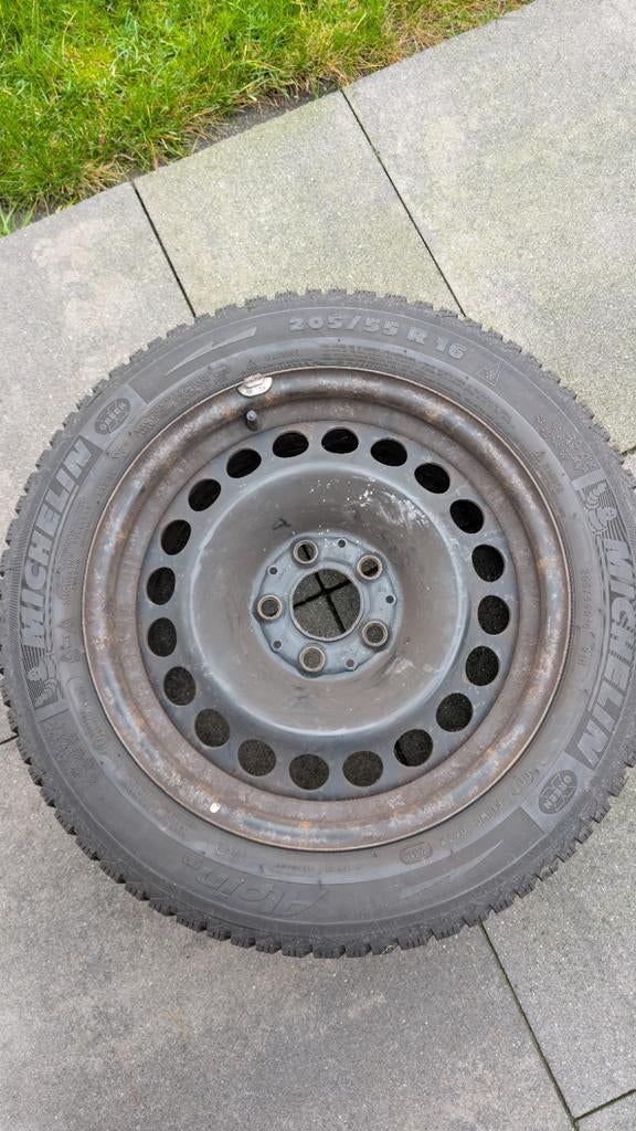 Winterbanden met velg - 205/55 R16, Auto-onderdelen, Banden en Velgen, Gebruikt, 16 inch, Banden en Velgen, Personenwagen