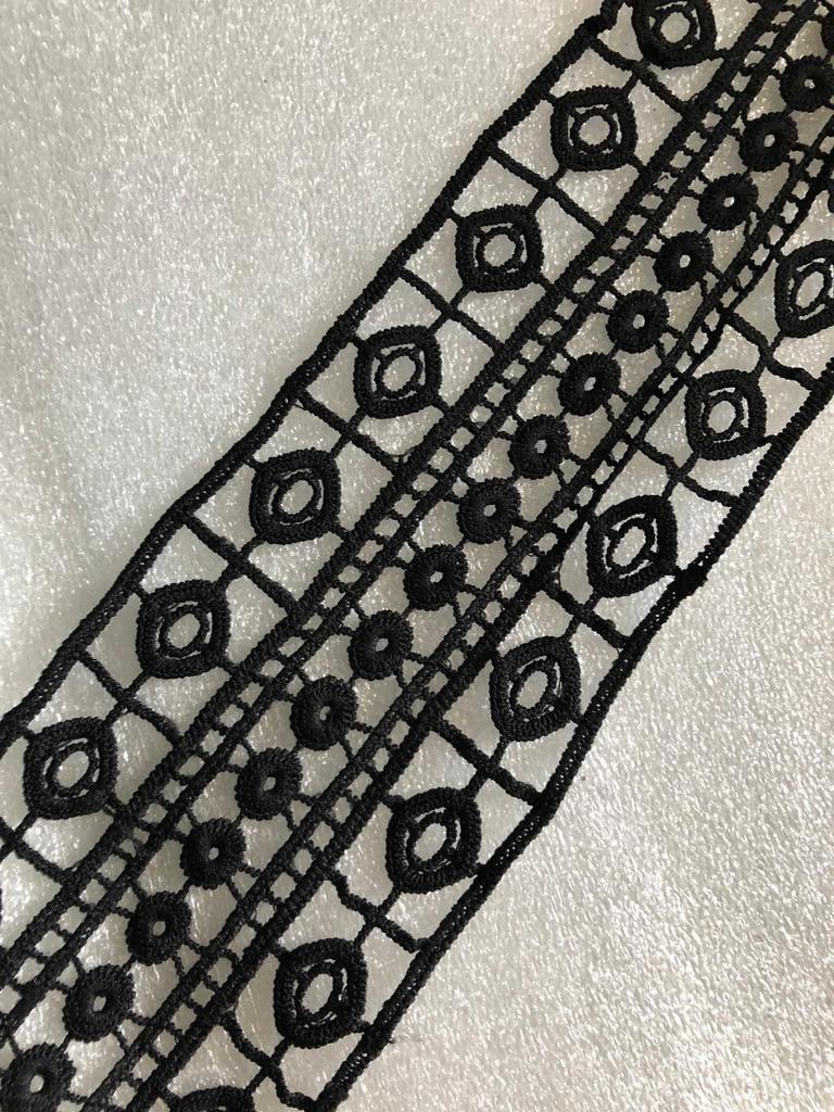 Broderie - 8,5 cm x 360 cm lengte - zwart, Hobby en Vrije tijd, Ophalen of Verzenden, Zo goed als nieuw, Kant