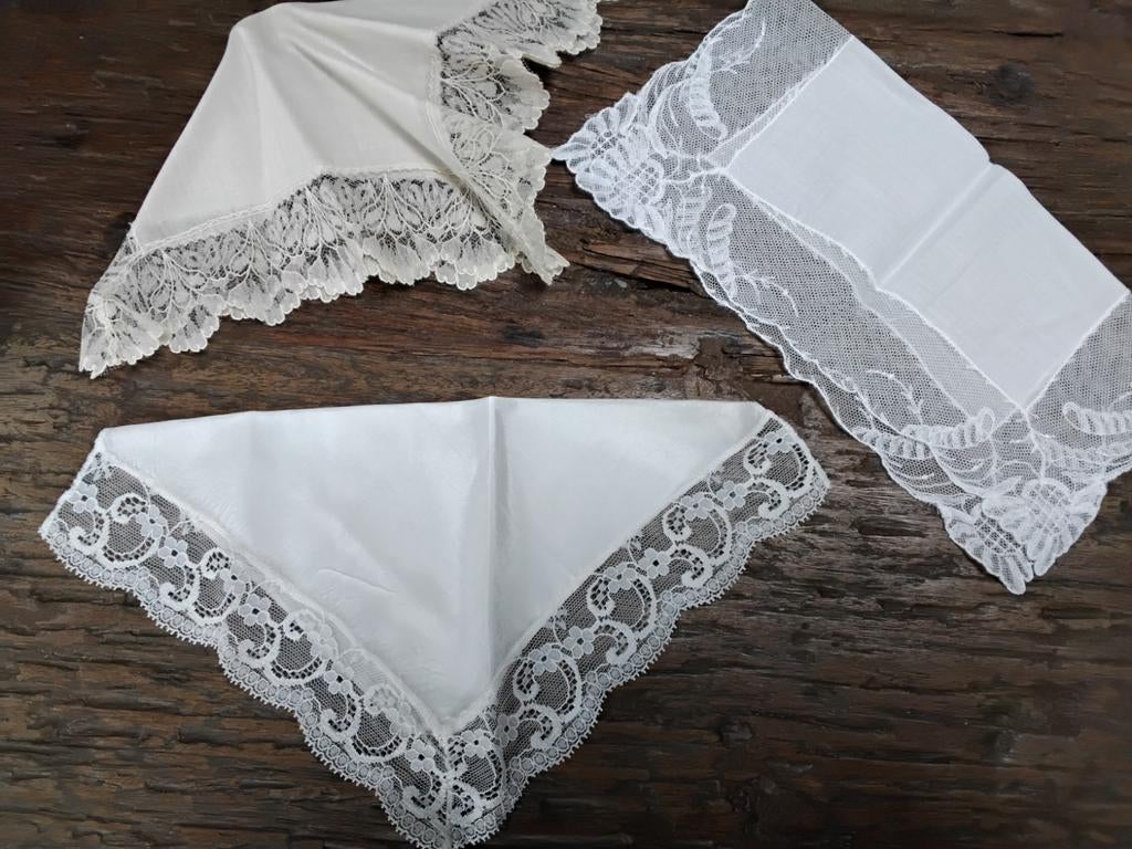 Vintage Zakdoeken met Kant, Ophalen of Verzenden, Dames