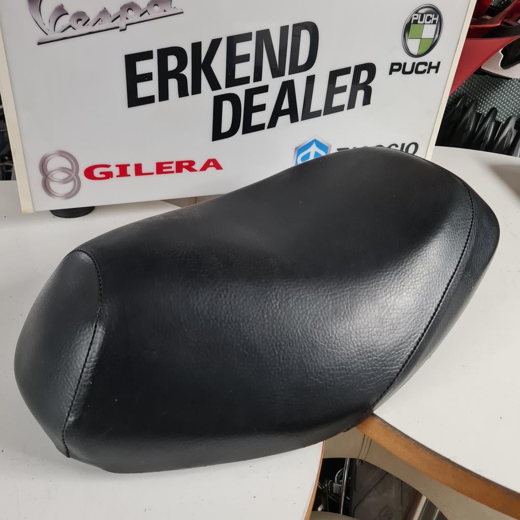 Yamaha jog buddyseat zadel YG50/Z  1993 1994 OUD MODEL, Nl, Yamaha, Ophalen of Verzenden, Zo goed als nieuw