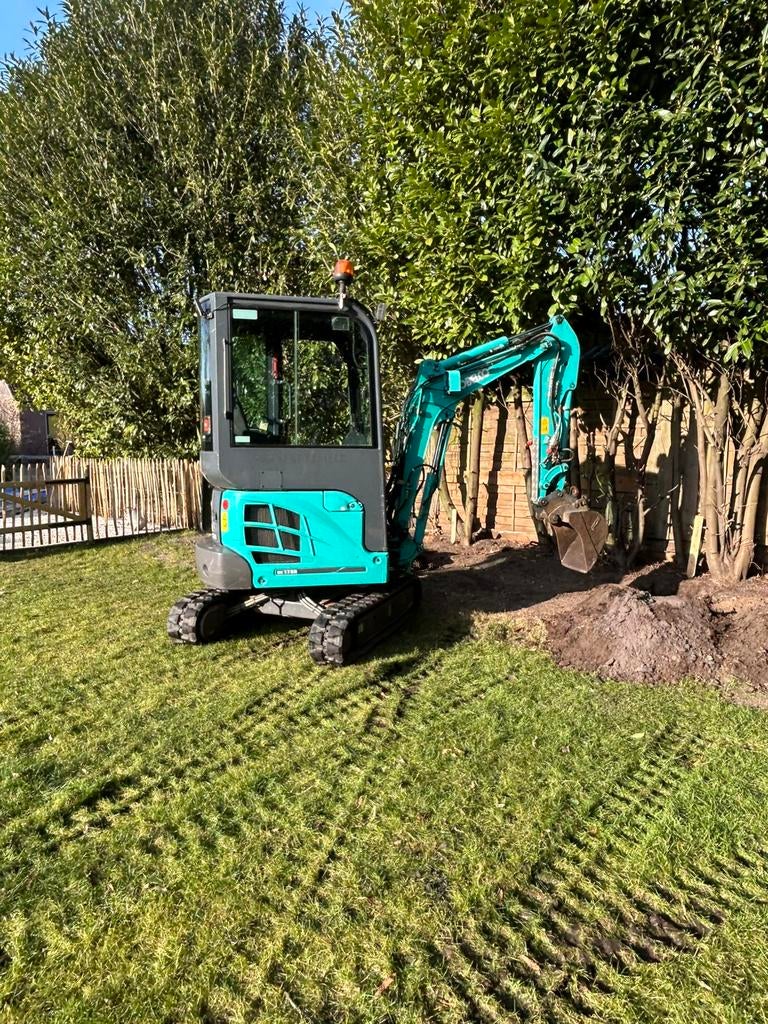 Graafwerkzaamheden / Minikraan met machinist aangeboden, Tuinonderhoud of Snoeiwerk