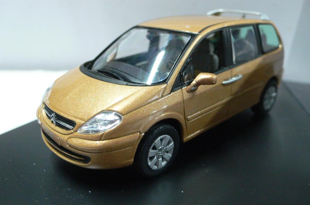 citroen c8 - norev  1/43 -AANBIEDING nu 12 euro !!!!!!!!!!!!, Verzenden, Nieuw, Auto, Norev