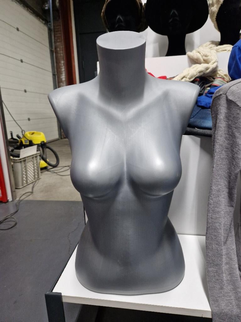 Dames bovenlijf mannequin grijs, Kleding | Dames, Overige Dameskleding, Ophalen, Zo goed als nieuw