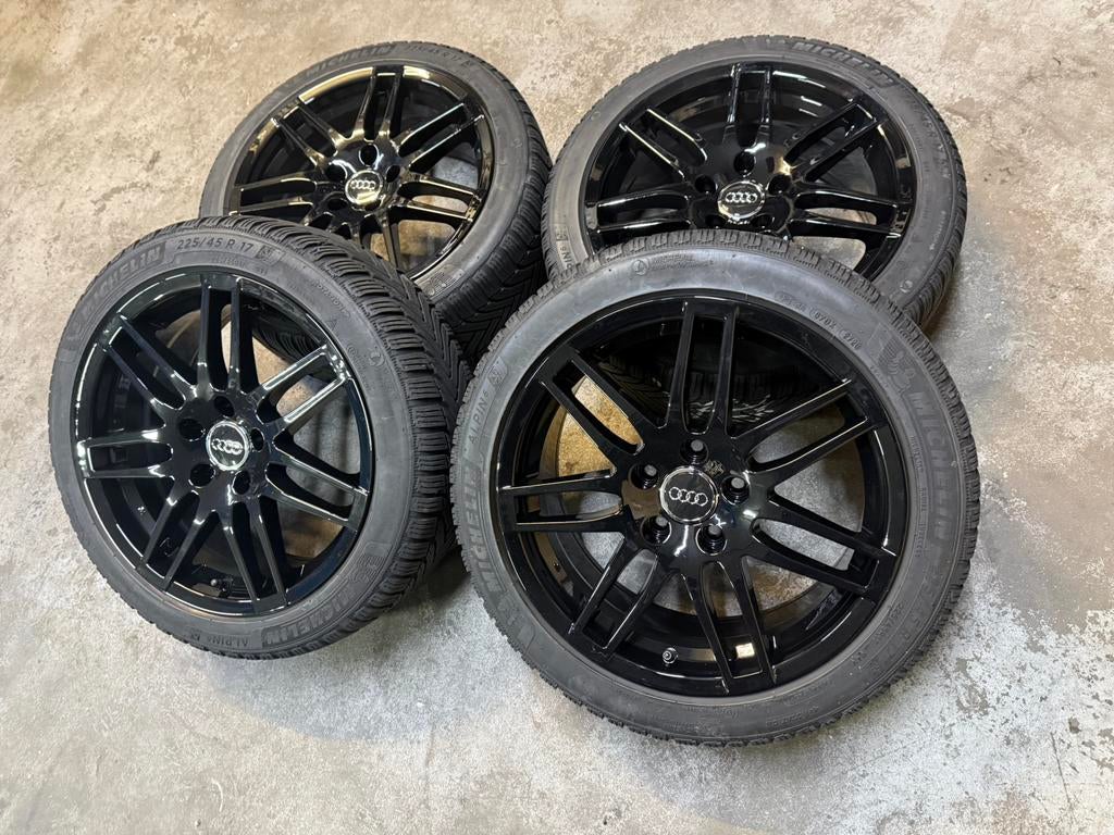 ✅ 17 inch Audi Sport velgen A3 A4 RS3 S3 S4 S-line 5x112, Gebruikt, Banden en Velgen, 17 inch, Personenwagen