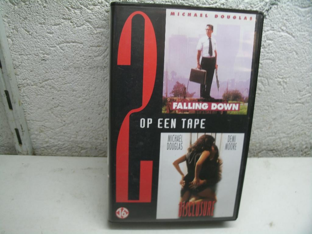 vhs 113b falling down en disclosure, Vanaf 16 jaar, Ophalen of Verzenden, Zo goed als nieuw, Actie en Avontuur