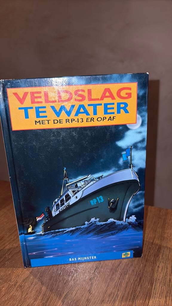 KR-7 Bas Mijnster - Veldslag te water, Ophalen of Verzenden, Gelezen, B. Mijnster