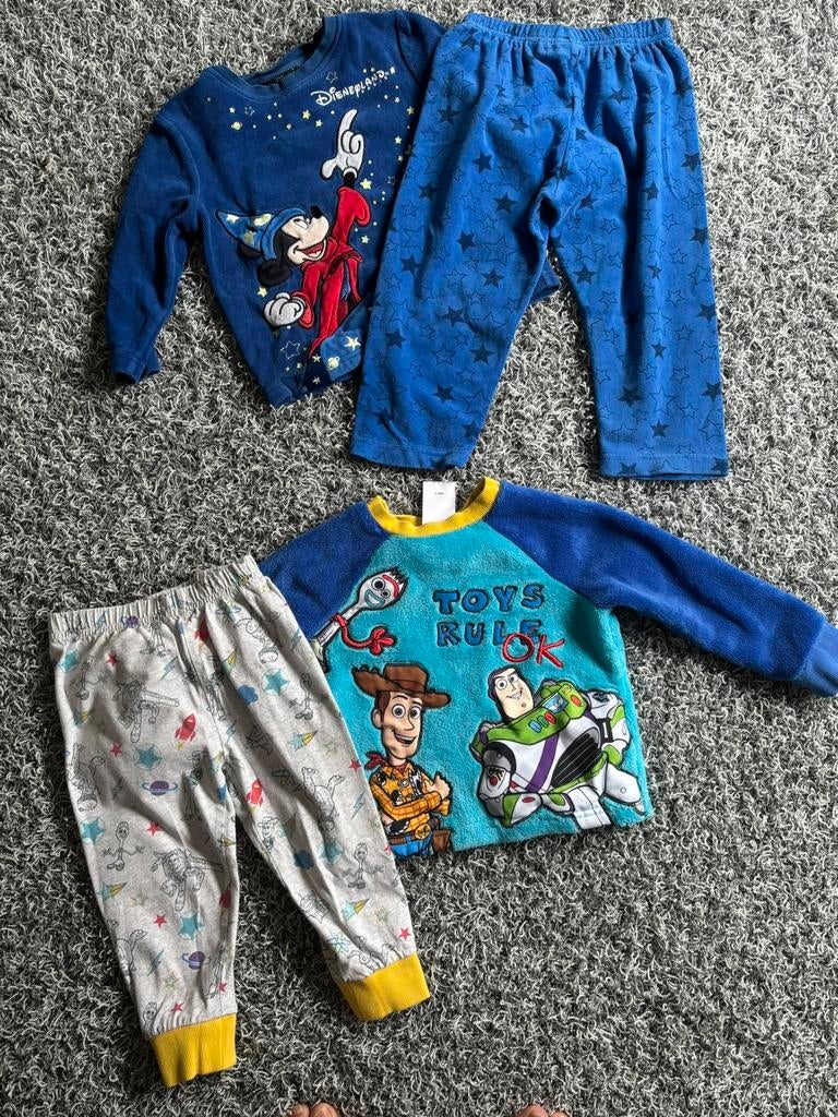 2 disney pyjama’s 2 jaar, Ophalen of Verzenden, Zo goed als nieuw, Jongen, Nacht- of Onderkleding