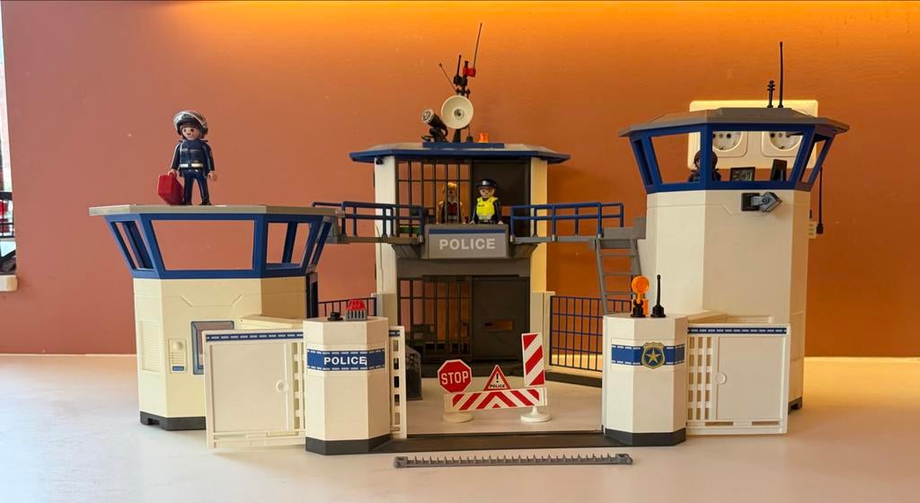 Playmobil Politiebureau - Gebruikt, Goede Staat, Ophalen of Verzenden, Gebruikt, Complete set