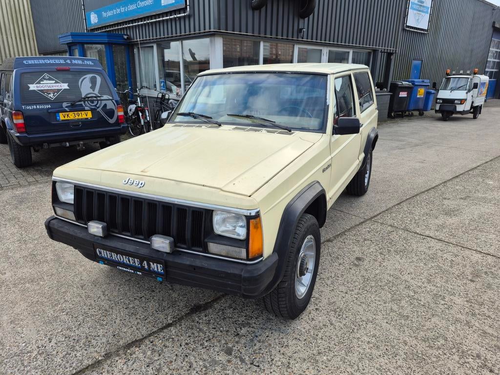 LEVENDE LEGENDE ! JEEP CHEROKEE 3 DEURS 1986 NOG ORGINEEL !, foto 2