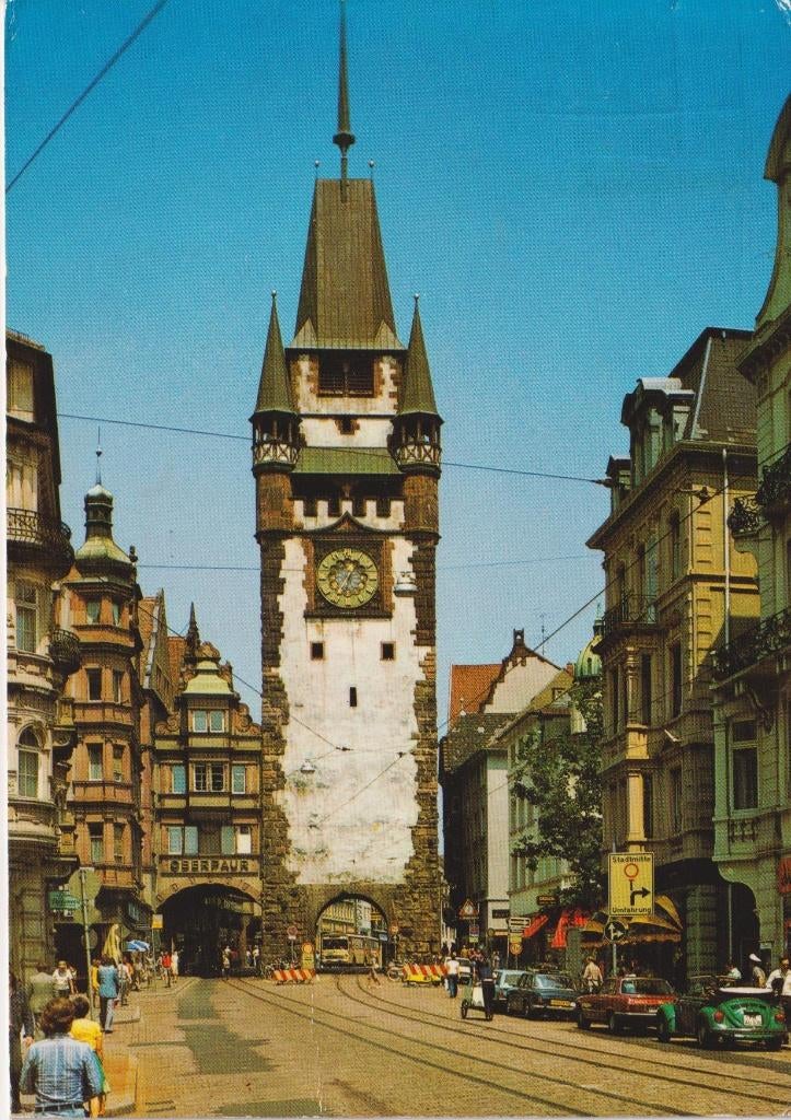 Duitsland, Freiburg met auto's VW Kever Cabrio, Mercedes SLC, Ophalen of Verzenden, 1960 tot 1980, Duitsland