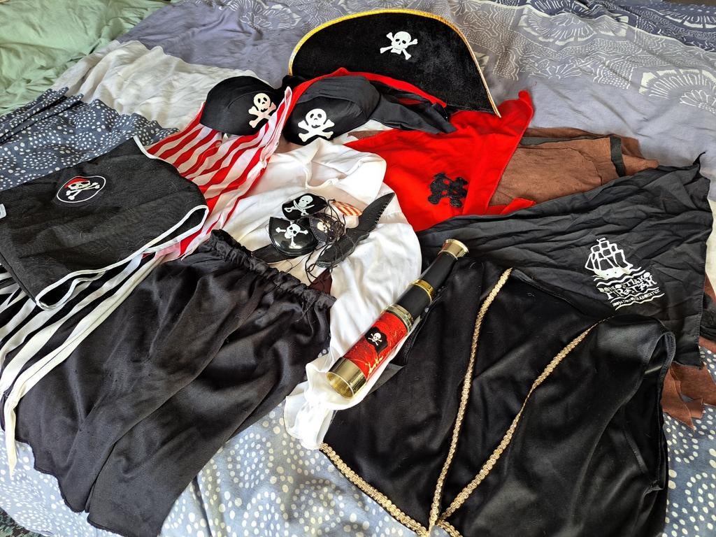 Piratenkleding voor feestje of carnaval, Ophalen of Verzenden, Gebruikt, 110 t/m 116, Jongen of Meisje