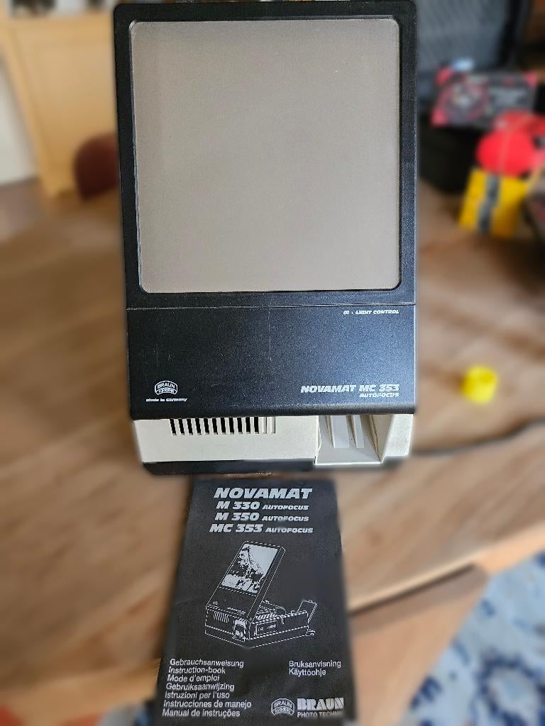 Braun Novomat MC353 Diaprojector, Ophalen, Gebruikt, Met scherm