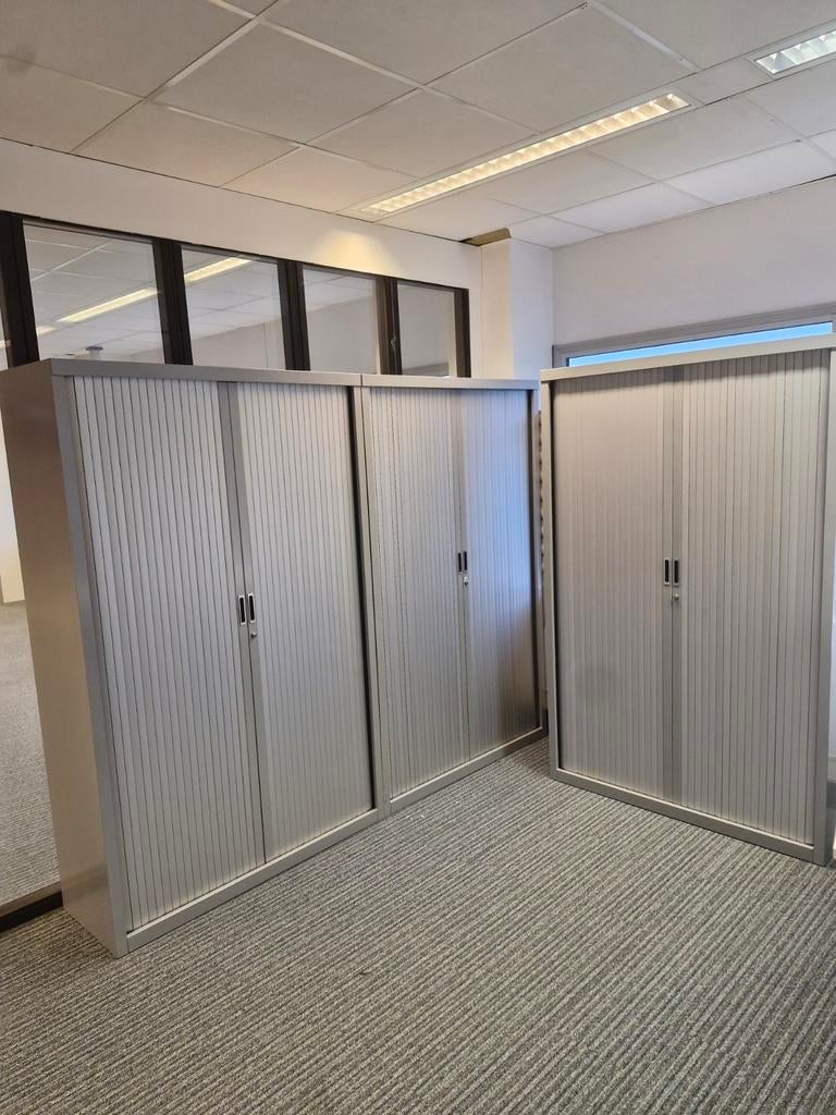 Roldeurkasten hoog en middelhoog met luxe houten ombouw, 100 tot 150 cm, Meerdere deuren, Ophalen of Verzenden, Zo goed als nieuw