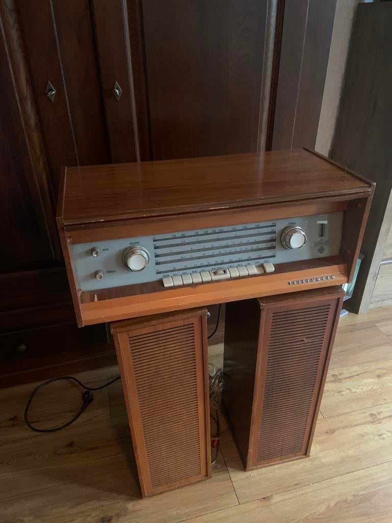 Vintage Telefunken radio met boxen, Ophalen