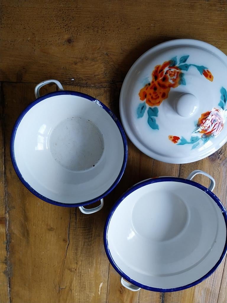 2 emaille schaaltjes 1 met deksel, Antiek en Kunst, Ophalen of Verzenden