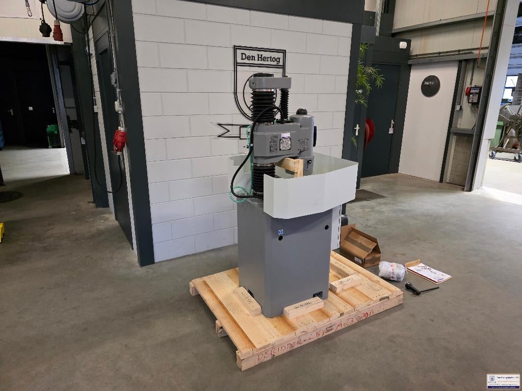 Komslijper Delta LB300 magneettafel vlakslijper ringen mes, Doe-het-zelf en Verbouw, Ophalen, Zo goed als nieuw, 700 tot 1000 watt