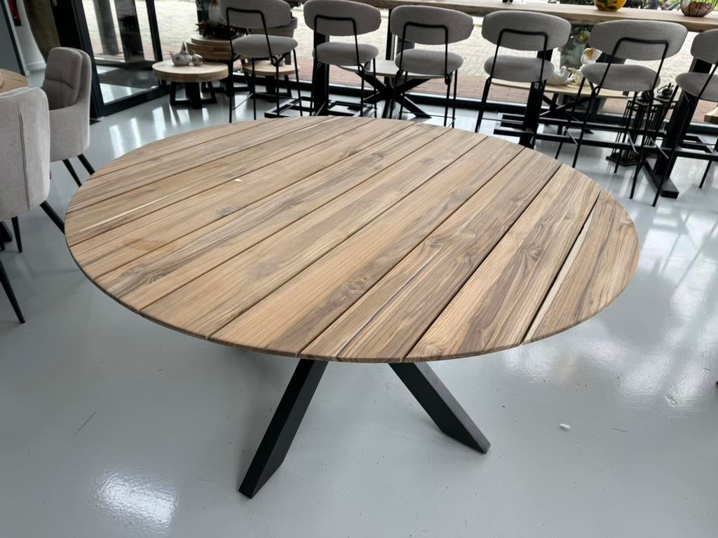 Tuintafel teak hout rond 130cm + spinpoot buitentafel teak, Huis en Inrichting, Tafels | Eettafels, Ophalen, 100 tot 150 cm, 200 cm of meer