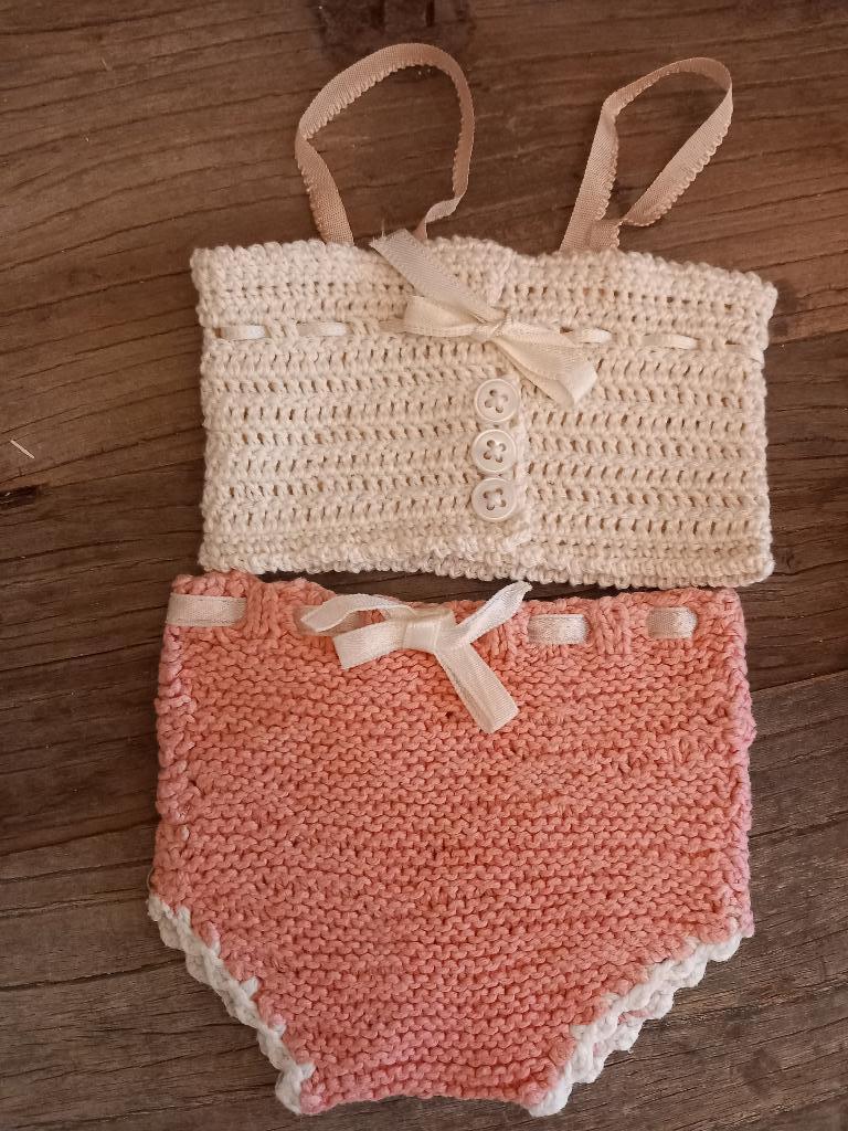 Vintage poppen of beren setje jaren 50., Verzamelen, Poppen, Ophalen, Zo goed als nieuw, Kleertjes