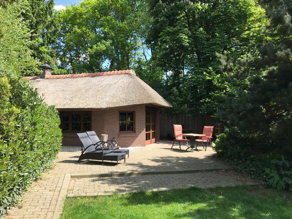 Huisje Veluwe Natuurhuisje Vijver Water Bos Hond last minute, Vakantie, Tv, In bos, Landelijk, Gelderland en Veluwe