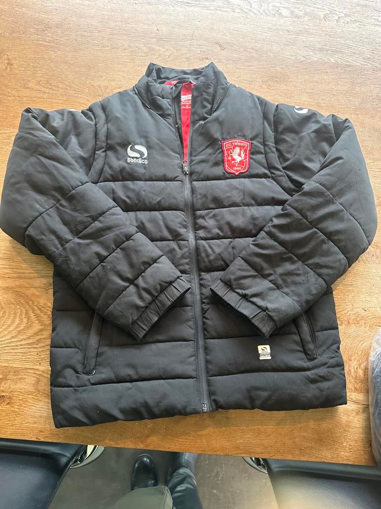 FC Twente Winterjas/Bodywarmer - Maat 158, Ophalen of Verzenden, Zo goed als nieuw, Jongen