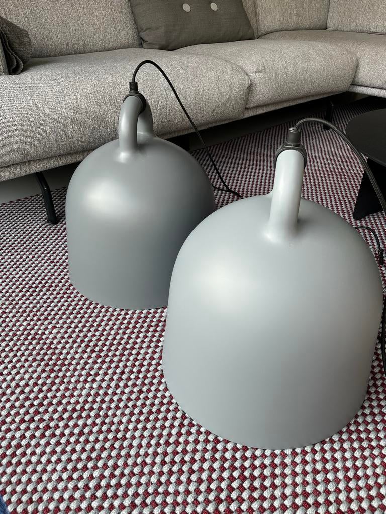 2x Normann Copenhagen Bell Lamp - Grijs - E27, Ophalen, Overige materialen, Zo goed als nieuw, Modern