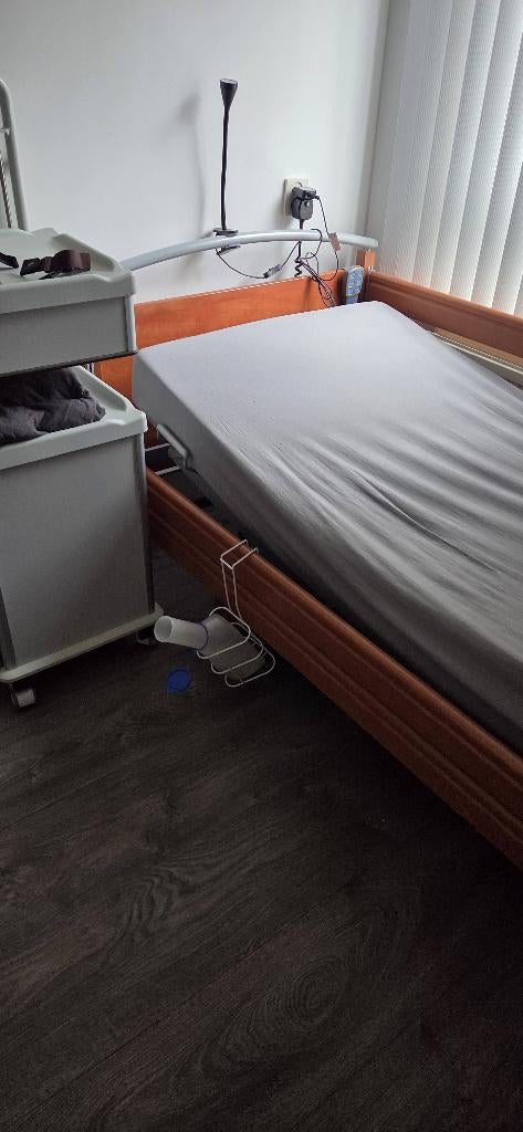 Ziekenhuisbed, Diversen, Ophalen of Verzenden, Zo goed als nieuw