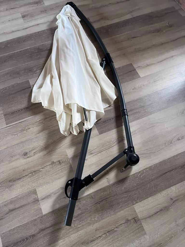Parasol, Tuin en Terras, Ophalen, Zo goed als nieuw, Zweefparasol