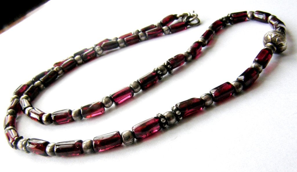 Prachtige Granaat ketting collier, Sieraden, Tassen en Uiterlijk, Kettingen, Zo goed als nieuw, Steen of Mineraal, Rood, Met edelsteen