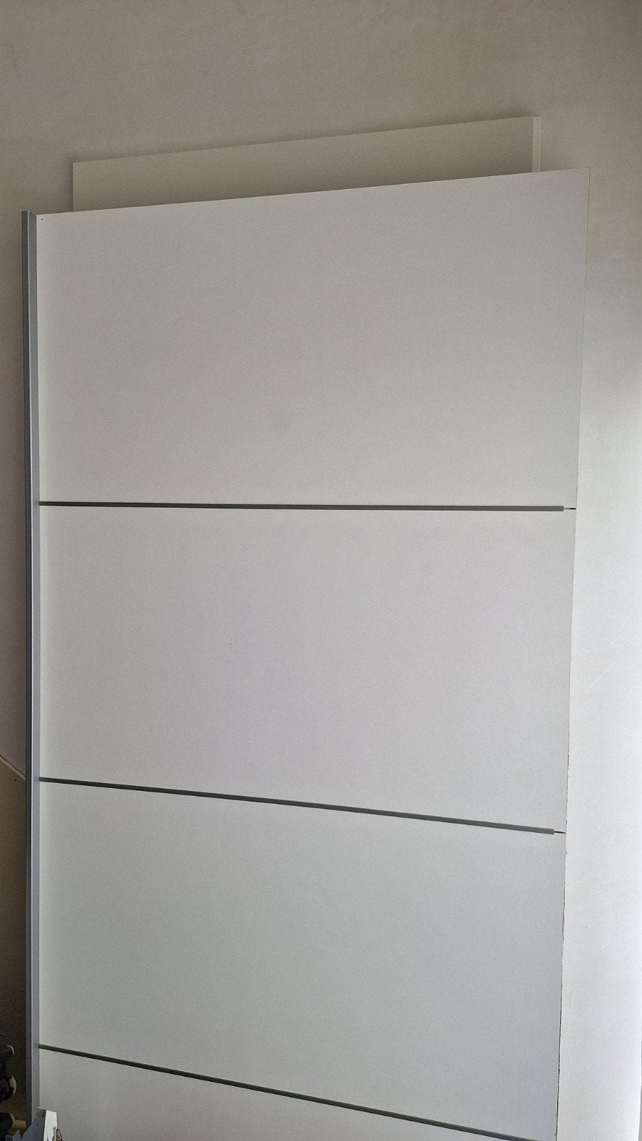 2x Ikea linnenkast schuifdeur