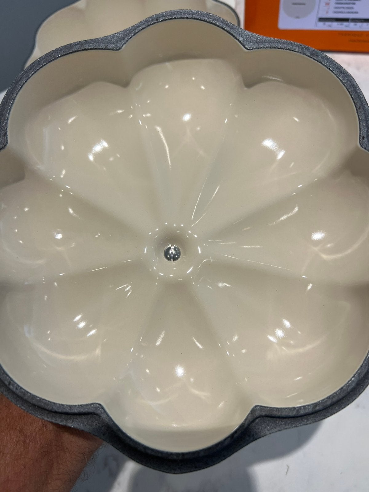 Nieuwe Le Creuset pompoen 20 cm Meringue in de doos, Geschikt voor inductie, Nieuw, Le Creuset, Ophalen of Verzenden