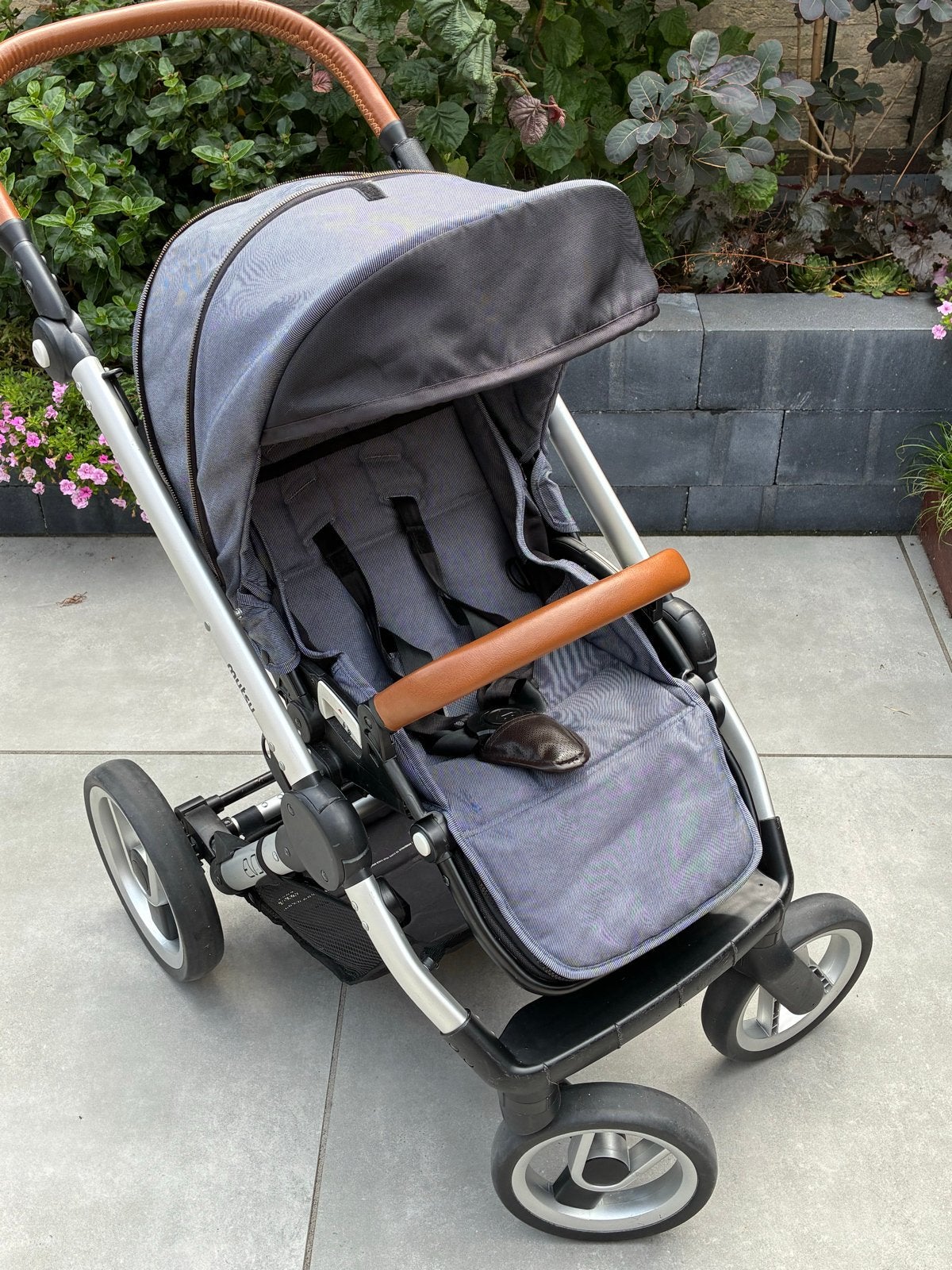 Mutsy Igo kinderwagen 3-in-1 set met Maxi-Cosi en reiswieg, Ophalen, Zo goed als nieuw, Combiwagen, Mutsy