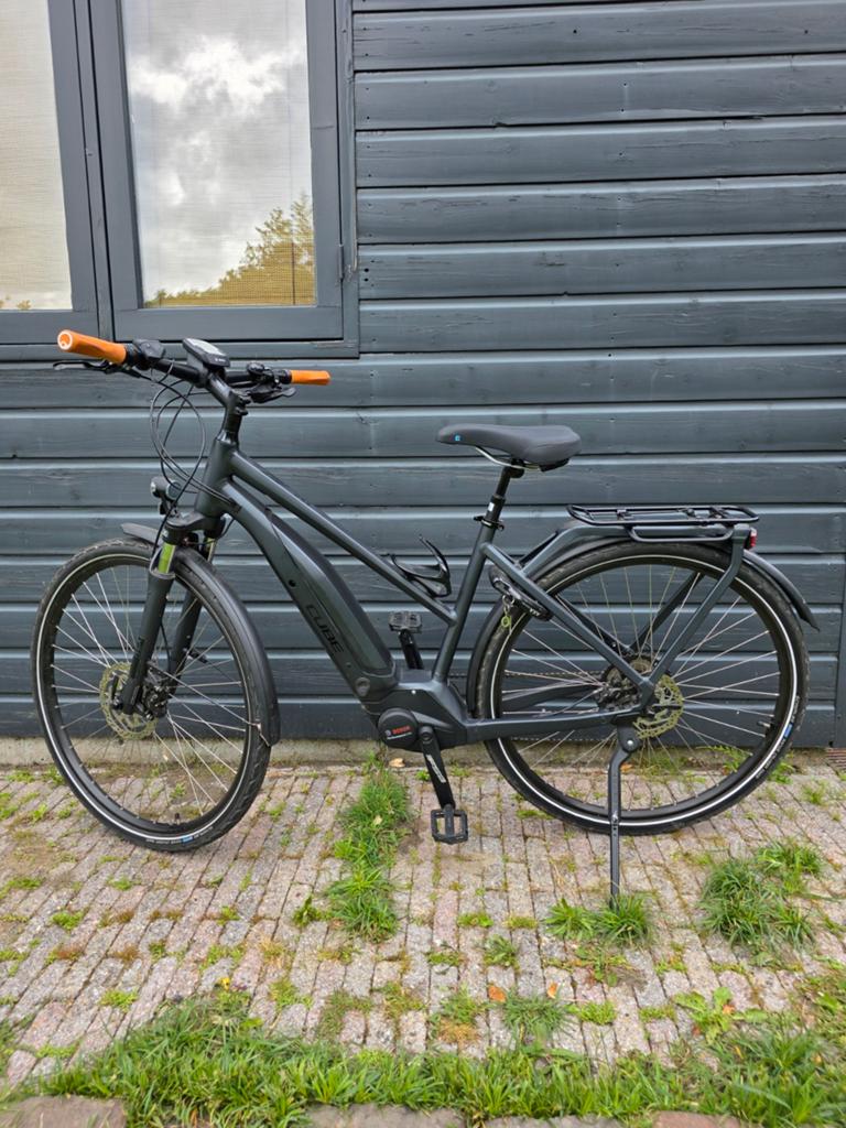 E bike Cube Touring Hybrid Pro Damesfiets, Fietsen en Brommers, Elektrische fietsen, 47 tot 51 cm, Ophalen, Zo goed als nieuw