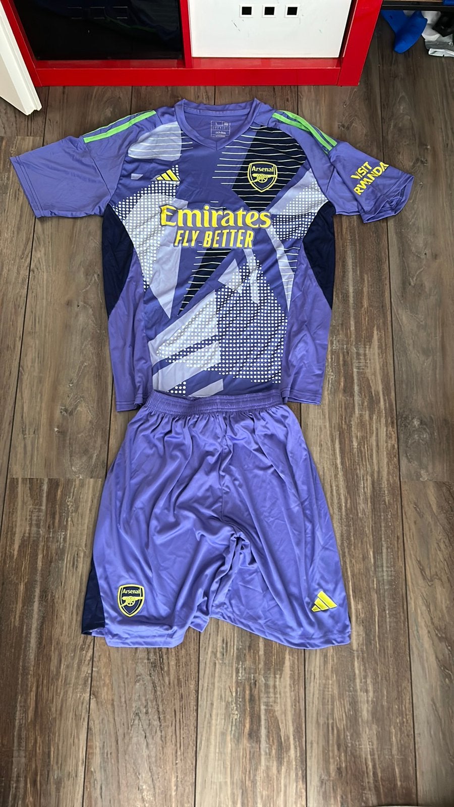 Verschillende voetbalshirtjes, Maat M, Ophalen of Verzenden, Zo goed als nieuw, Shirt