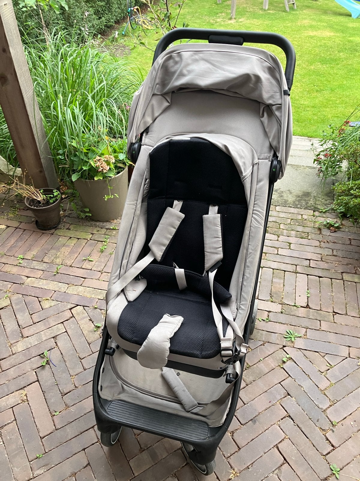 Dubatti Smart Buggy + regenhoes (z.g.a.n.), Ophalen, Zo goed als nieuw, Overige merken, Regenhoes