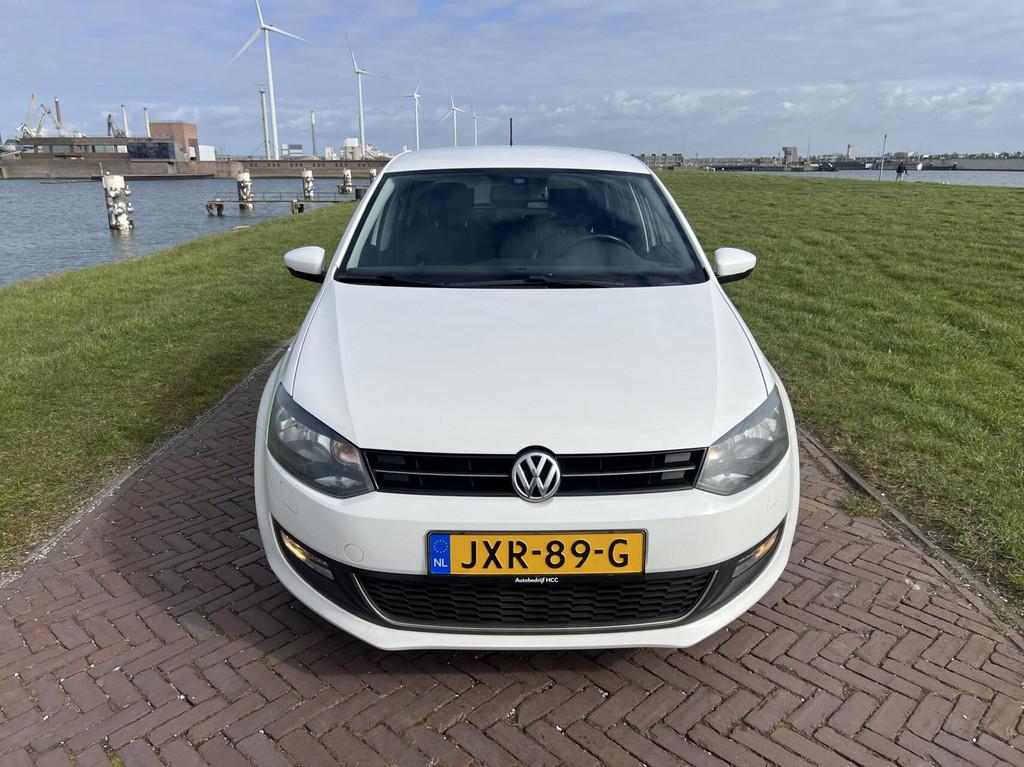 Volkswagen Polo 1.2 2014 AIRCO|CRUISE|APPLE CARPLAY|NW APK, Voorwielaandrijving, Stof, Gebruikt, Zwart