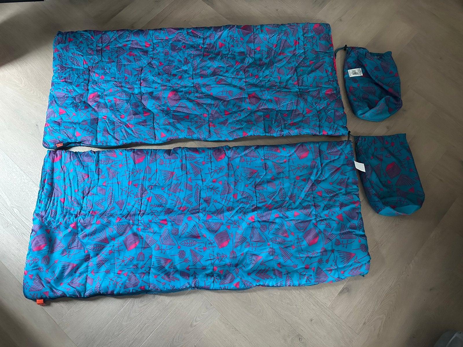 2x zgan Quechua Kinderslaapzak -130x65cm - Dekbedfunctie, Ophalen, Zo goed als nieuw